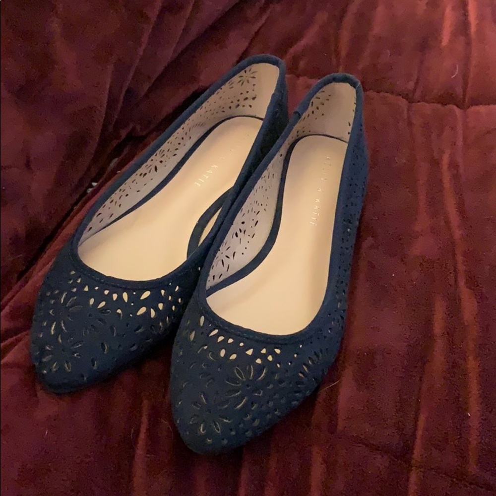Great condition, Kelly & Katie navy blue flats
